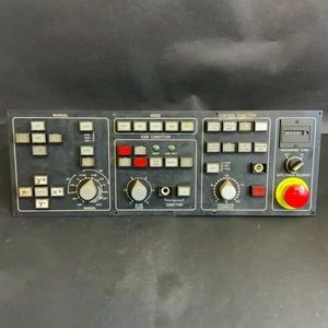 PANEL OPERADOR FANUC A04B-0216-C211 ($200 OBO) - Imagen 1 de 5