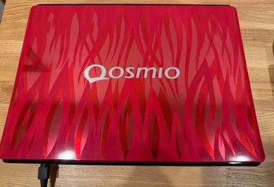 Portátil para juegos Toshiba Qosmio X305-Q701 Intel Core 2. Foto 1 de 4