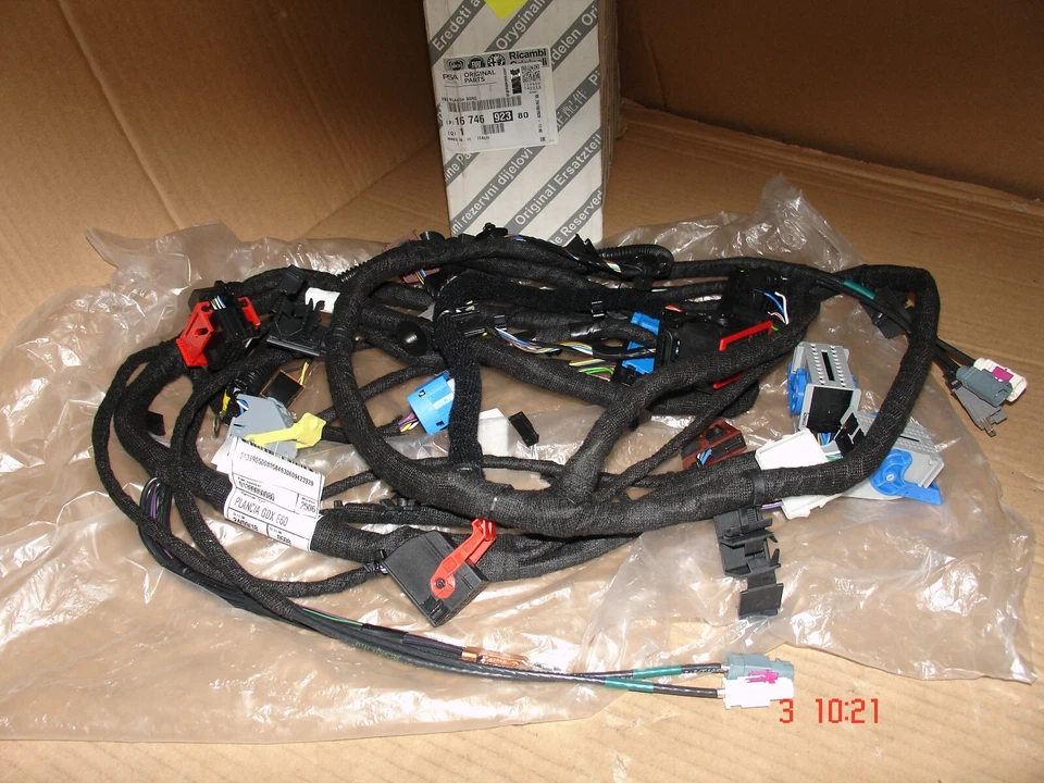 1674692380 Wiring Harness for Citroen / Peugeot - Image 1 of 1