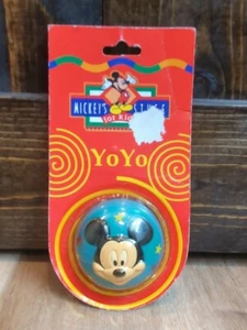 Nuevo de Lote Antiguo Mickey's Stuff Para Niños Mickey Mouse YoYo Medias Relleno Regalo - Imagen 1 de 2