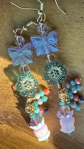 Tschechische Glas Schmetterling und Blume Blüte Ohrringe - Bild 1 von 2