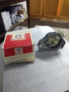 22021345 DELCO WASHER PUMP VINTAGE AUTO PART 1960'S ON USED AND NEW1 - Bild 1 von 1