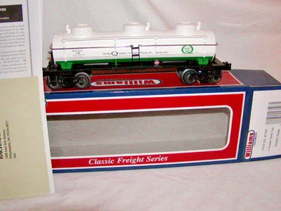 Williams by Bachmann 47107 Quaker State 3 Dome Tank Car O 027 Sitting Display - Image 1 of 4