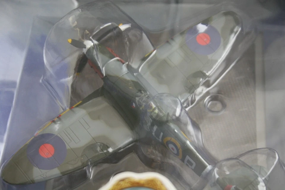 Matchbox Collectibles Supermarine Spitfire Mk. II 1:72 91736 - Image 1 of 1