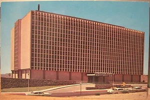 Texas Postcard SUN TOWERS HOSPITAL El Paso John Floodberg Photo Petley 1960s - Picture 1 of 2