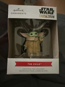 2021 Hallmark Christmas Ornaments Star Wars The Mandalorian Baby Yoda The Child - Picture 1 of 4