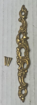 One NOS Largo Latón Fundido Puerta Cajón Muebles Cerradura Escudo Placa Cubierta Foto 1 de 3