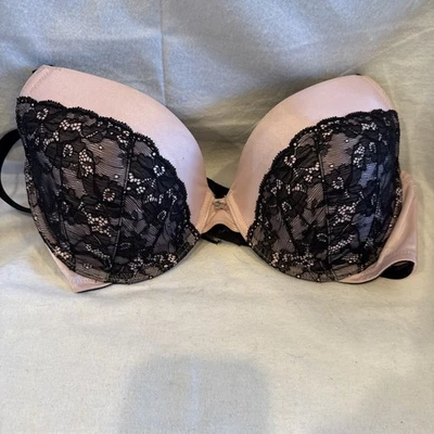 Sujetador 38D Frederick's of Hollywood Rosa Negro Encaje Acolchado Con Aros Push Up Foto 1 de 4