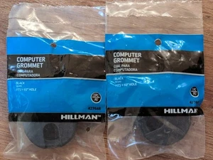 Paquete de 2 ojales para computadora Hillman de 1-1/2" cubierta de orificio negra 427648 - Imagen 1 de 2