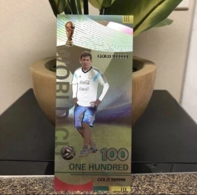 Billete de la Copa Mundial de Fútbol Lionel Messi enchapado en lámina de plata Foto 1 de 2