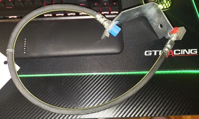 3901256C3 MANGUERA, CAÍDA TRASERA HIDRÁULICA NEGRA CON TRW NAVISTAR Foto 1 de 4