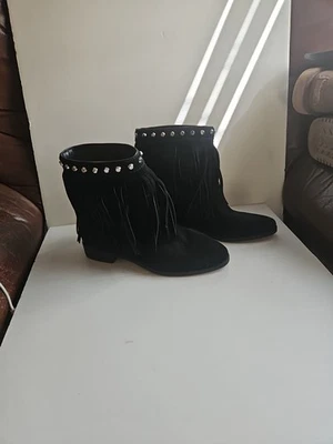 Botas de tornozelo femininas Michael Kors camurça preta couro franja cravejada boho ocidental - Imagem 1 de 4