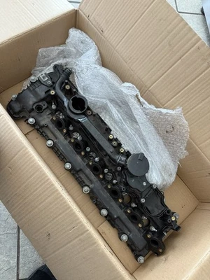 BMW 335D X5 (E90 E70) 2009-2013 3,0 L M57 doble turbo cubierta de válvula de motor diésel Foto 1 de 4