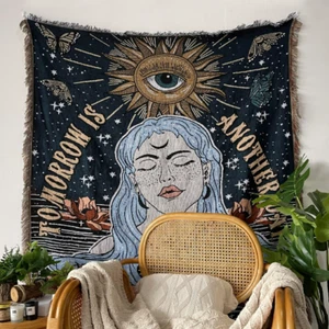 Folktale Lady Cotton Woven Throw Blanket Picnic Blanket Sofa Covers 130 x 160 cm - Picture 1 of 7