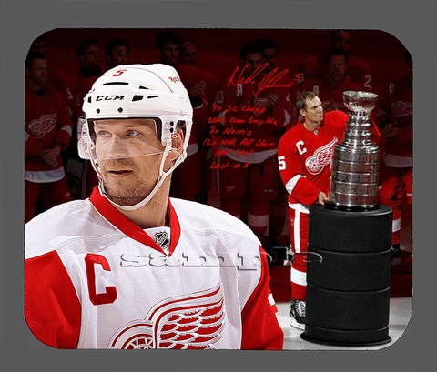 Nicklas Lidstrom Detroit Red Wings Facsimile Autographed Mouse Pad Item#8005 Cover