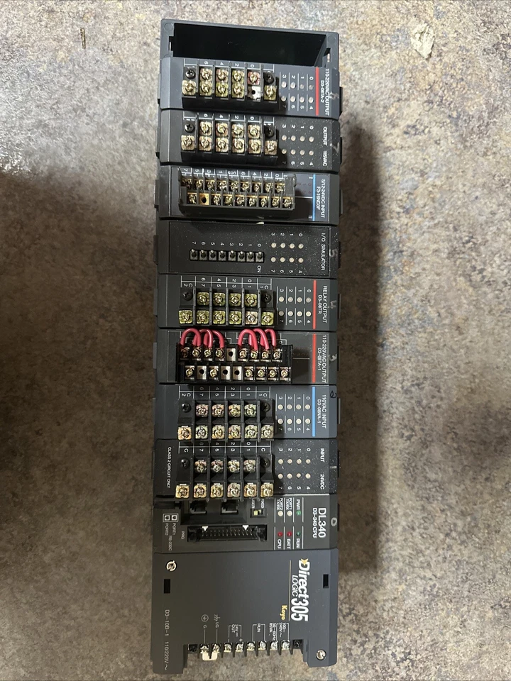 Koyo Direct Logic 305 | DL340CPU | 10 Slots | Programmable Controller | 110/220V - Image 1 of 1