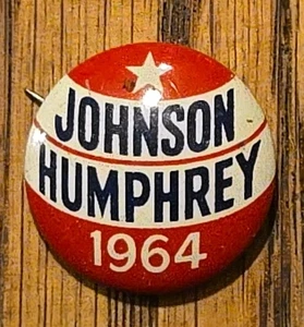 Spilla vintage Lyndon Johnson Humphrey campagna presidenziale pulsante politico 1964 - Foto 1 di 7