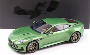 2023 Aston Martin DB12 Vantage grün im Maßstab 1:18 von GT Spirit - Bild 1 von 2