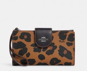 NWT Coach Phone Tech Wallet In Crossgrain Canvas Leather Amazon Green C2869 - Picture 1 of 3