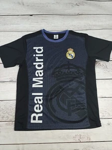 Real Madrid Nadelstreifen Set Trikot Herren Größe Small EUC Offiziell Real Madrid Selten - Bild 1 von 6