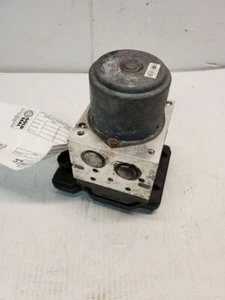 2014-2016 Hyundai Equus Anti-Lock Brake Assembly (Adaptive Cruise Opt 9641A2) - Picture 1 of 3
