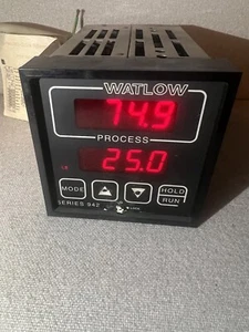 WATLOW Series 942 942A-3KD0-BE00 Microprocessor Based Ramping TempControl Module - Picture 1 of 2