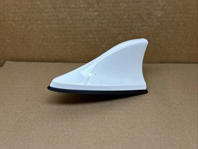 Conjunto de antena de aleta de tiburón Kia Forte 2014-2016 blanco transparente 96210-A7100UD Foto 1 de 4