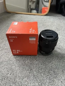 Sony FE 85mm F1.8 full-frame E-mount lens SEL85F18 USED ONCE - Picture 1 of 4