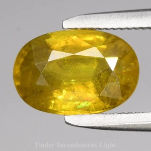 π1,61ct 8,7x6mm Sfene giallo verdastro naturale ovale - Super Sparkles Madagascar - Foto 1 di 5