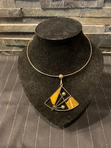 Vintage Gold Ton With Lucite Pendant Choker Necklace - Picture 1 of 4