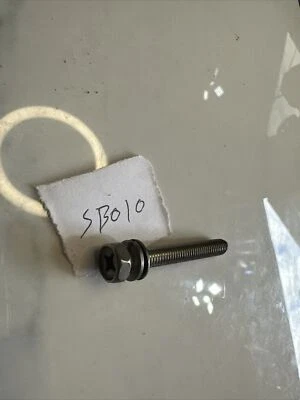 Винт крепления двигателя вентилятора Kawasaki KRB400A оригинальный оригинальный оригинальный 92151-2117 - Изображение 1 из 2