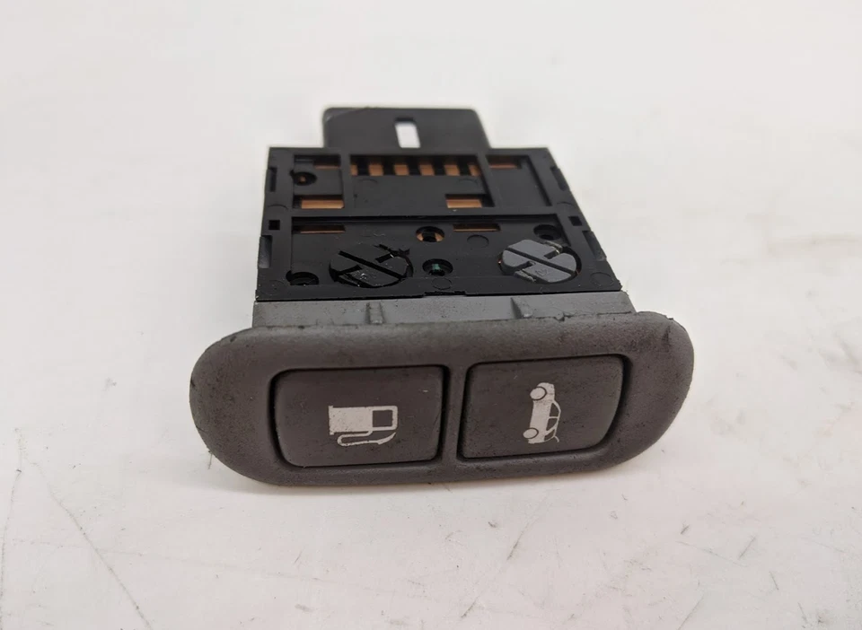 KIA SORENTO 2004 INTERRUPTOR DE ALETA DE COMBUSTIBLE 93550-3E020 Foto 1 de 1