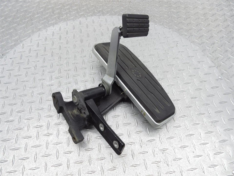 Yamaha Royal Star Venture XVZ1300 2004 99-05 juego trasero derecho reposapiés tablero Foto 1 de 4