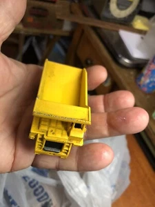 Hot Wheels 1979 Caterpillar Truck - Picture 1 of 6