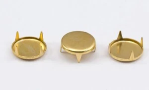 6mm PUNTO DORADO GEMAGIC TACHUELAS Talla 30 - 125 PIEZAS - Imagen 1 de 1
