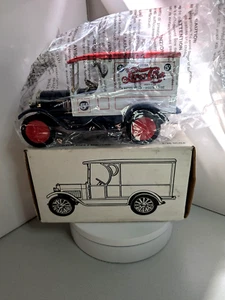 Ertl #7502 Pepsi Cola 1/25 Scale 1923 1/2 Ton Truck Bank (1991) - Picture 1 of 5