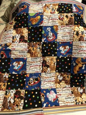 Nueva almohadilla cambiadora hecha a mano 29” X 33-1/2” algodón multicolor retazos perros bebé Foto 1 de 4