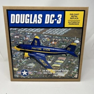 Vintage US Navy Chuting Stars ERTL Prestige Douglas DC-3 Die-Cast Metal NEU - Bild 1 von 5