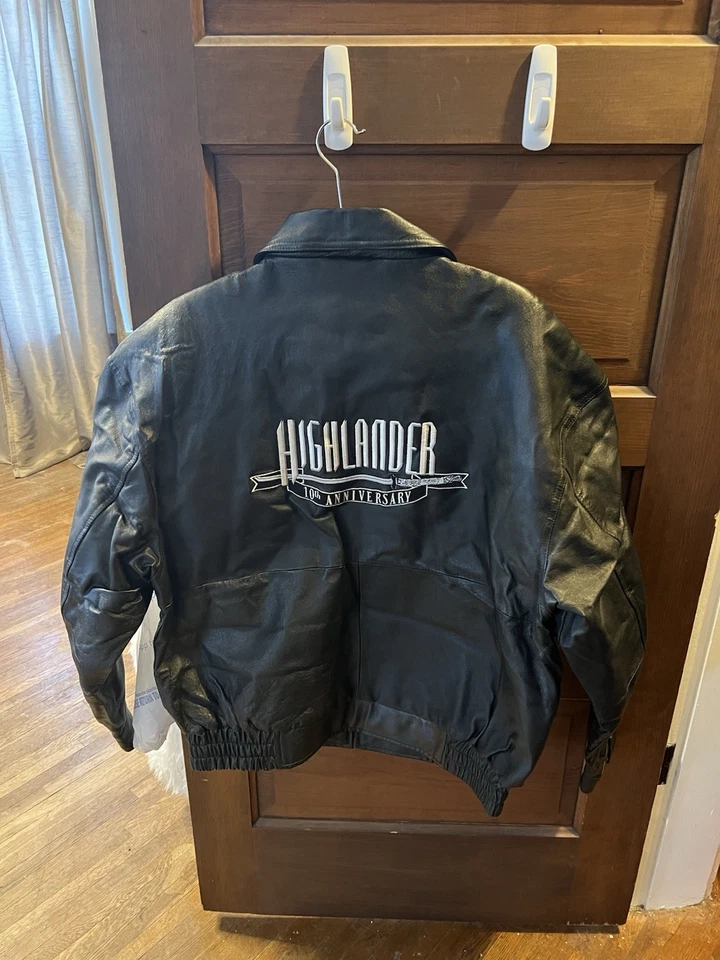 Jaqueta de couro Highlander vintage anos 90 preta casaco grande 10º aniversário oficial - Imagem 1 de 3