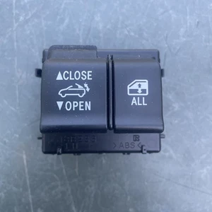 2012-2015 LEXUS IS250 IS350C CONVERTIBLE TOP CONTROL SWITCH BUTTON - Picture 1 of 4