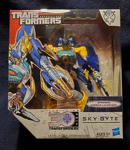 Transformers Generations SKY-BYTE Predacon Thrilling 30th Anniv.  2014 NEW! - Picture 1 of 6