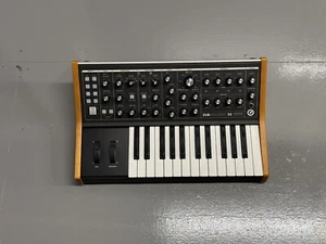 Moog Subsequent 25 Paraphonic Analog Synthesizer Inc original packaging - Picture 1 of 14