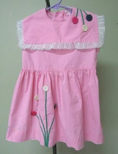 VINTAGE 1950'S PINK DRSS W/ BUTTON DETAILS / 28" BUST - Picture 1 of 6