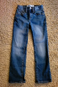 Old Navy Little Kids Size 7 Slim Bootcut Built-in Flex Jeans - Picture 1 of 4