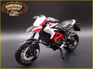 Modelo De Motocicleta DUCATI HYPERMOTARD SP A Escala 1/18 - Imagen 1 de 8