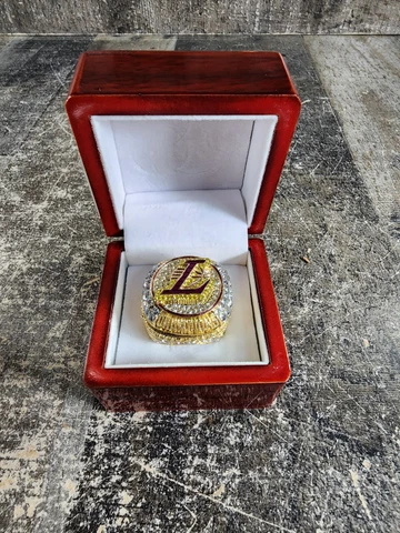 2020 LA Lakers Championship Ring James Cover