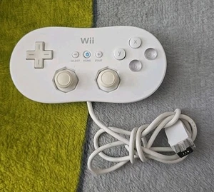 Official Nintendo Wii Classic Controller Pro RVL-005 White OEM - Tested - Picture 1 of 3