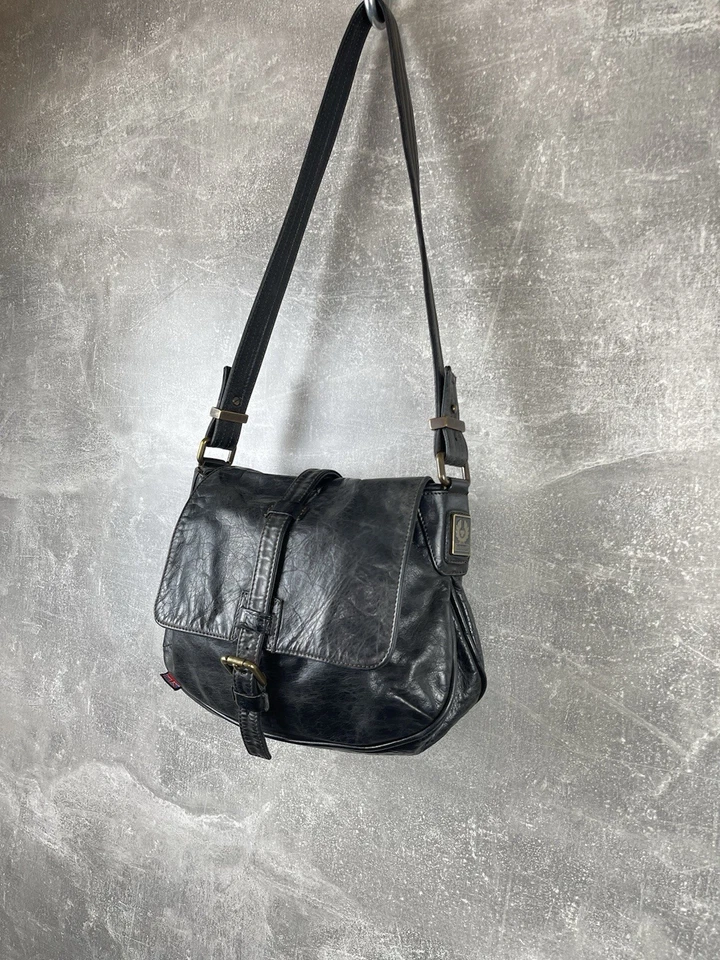 Bolso de Hombro Belstaff Caqui Oscuro Correas Logo Cera Cuero Motociclista Hecho en ITALIA Foto 1 de 4