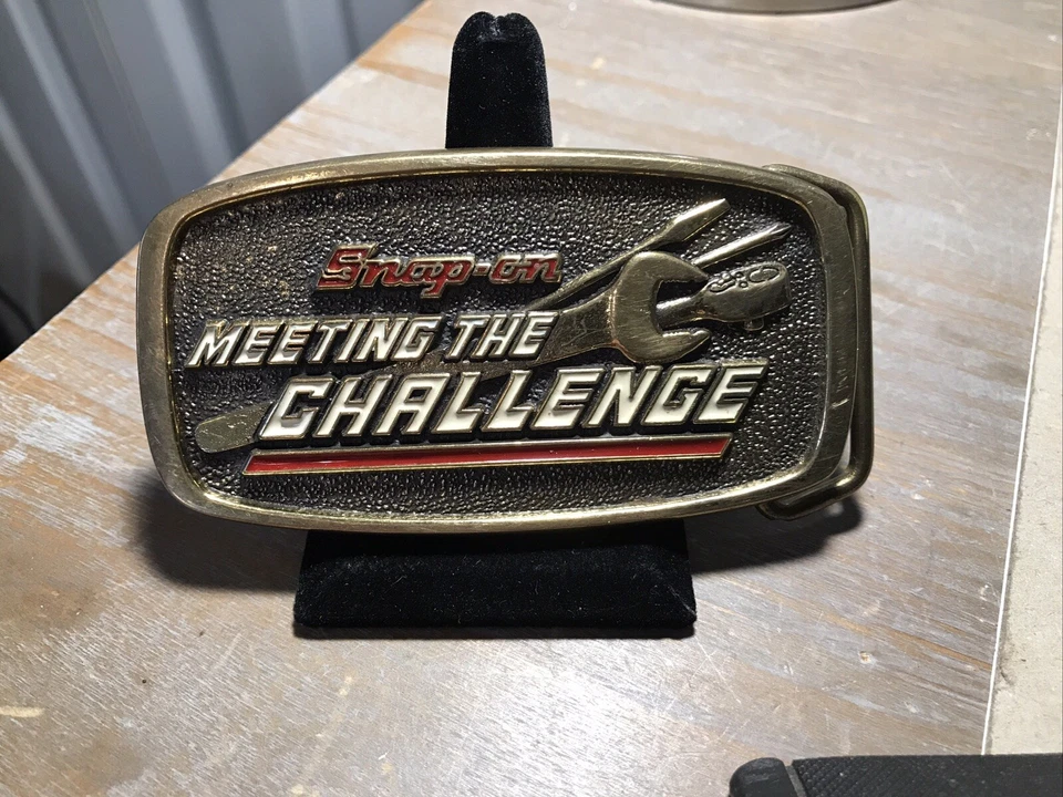 Hebilla de cinturón de latón macizo vintage BTS Snap-on Tools Meeting The Challenge ~B43~ Foto 1 de 4