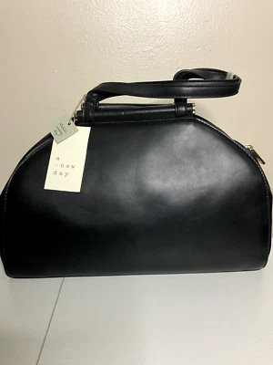 A New Day Women's Large  Handbag Black Detachable Crossbody Strap Bag 13.5X9X5 - Image 1 of 4